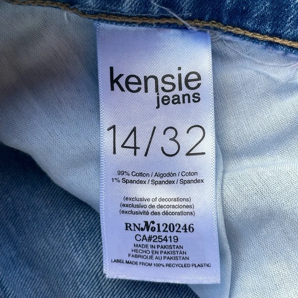 KENSIE WOMENS RETEO DENIM BLUE JEAN LIGHT WASH SHORTS SIZE 14